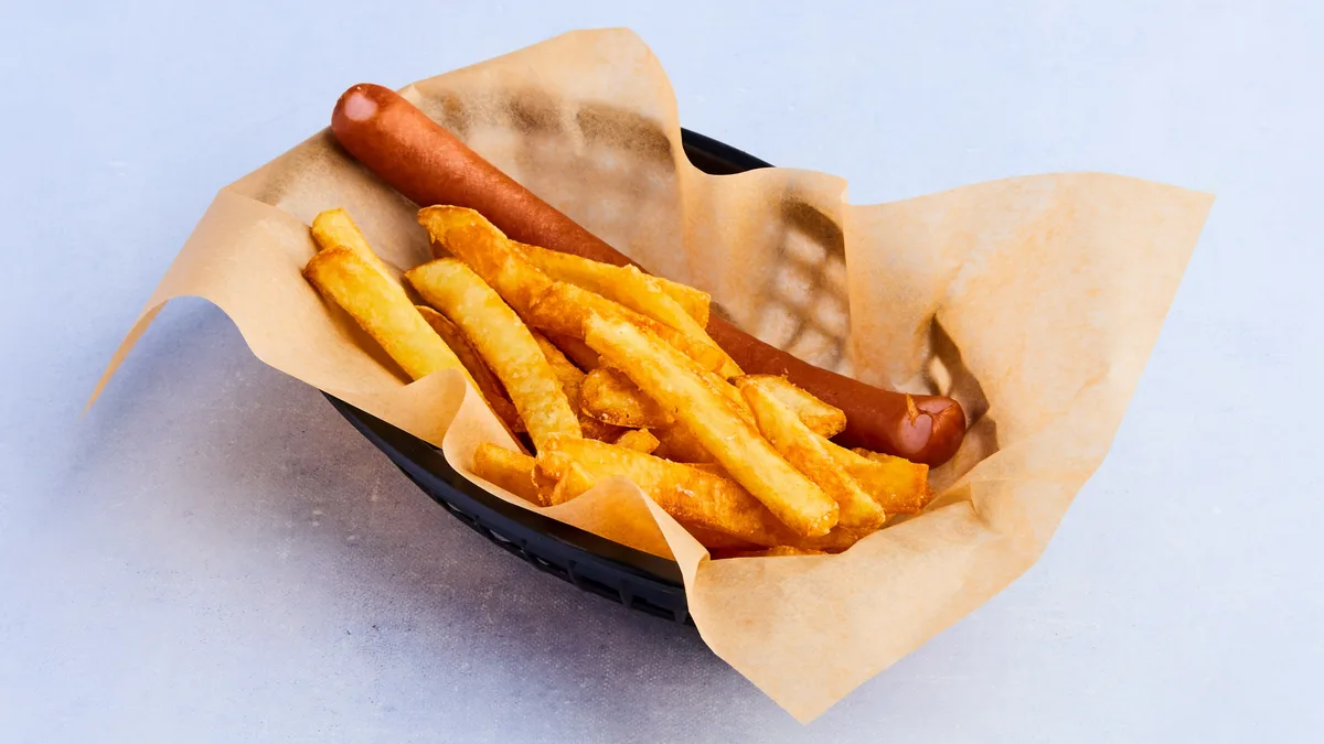 Wienerpølse and Fries
