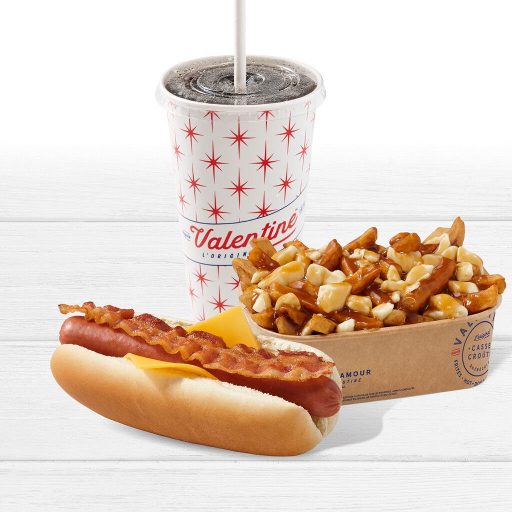 Hot-dog fromage bacon avec frites
