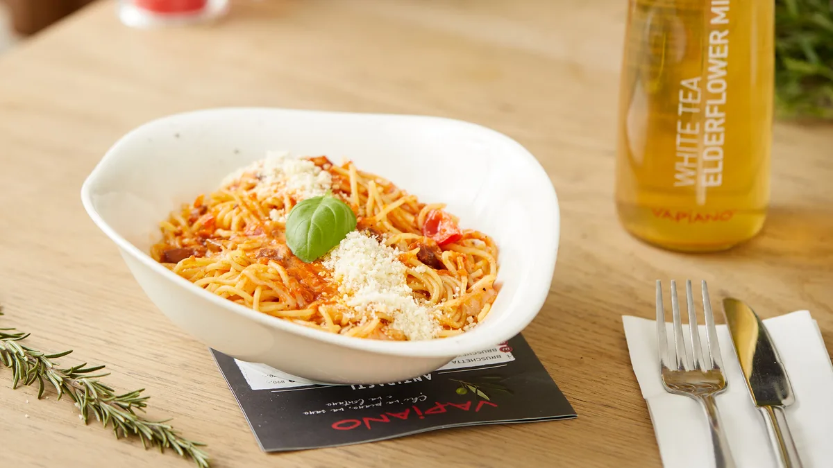 PASTA POMODORO E MOZZARELLA