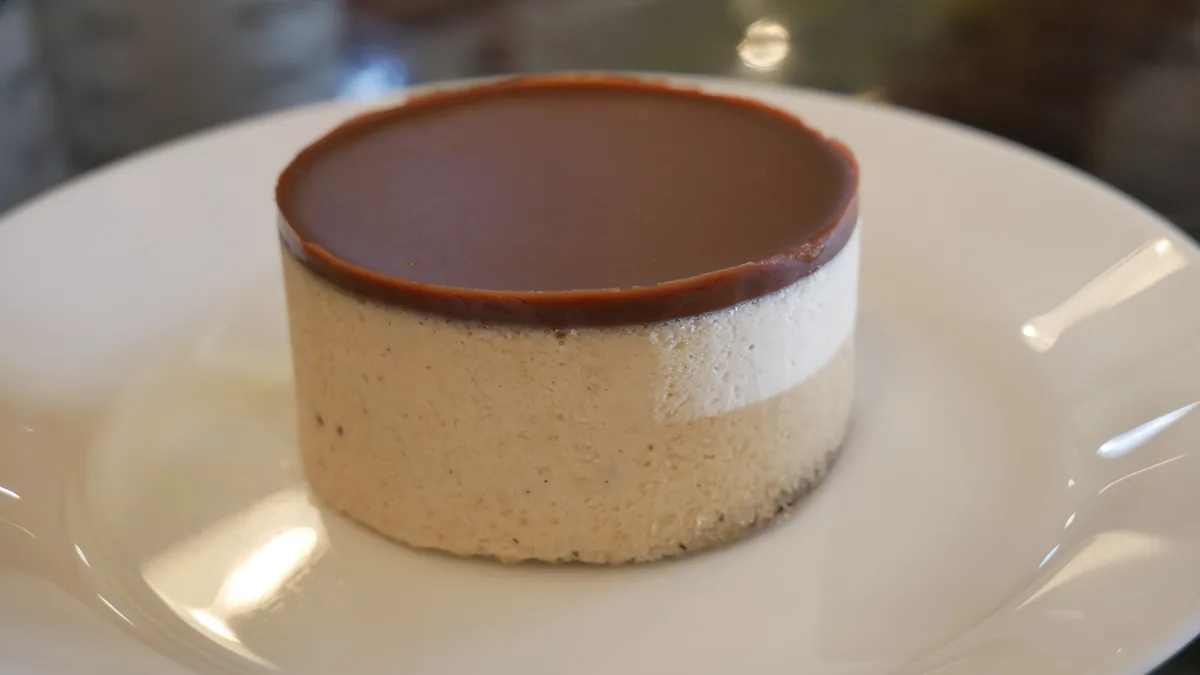 Paleo és Vegán Mogyorós Kesudiótorta
