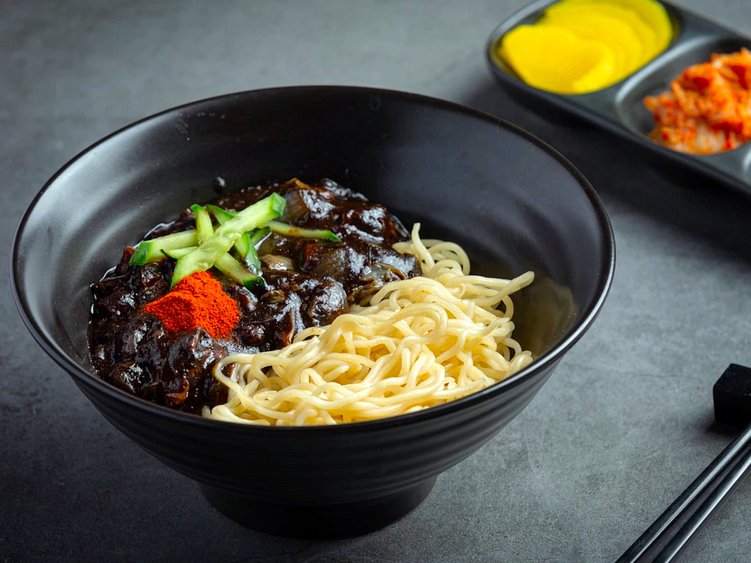 Jajangmyeon (1,6)