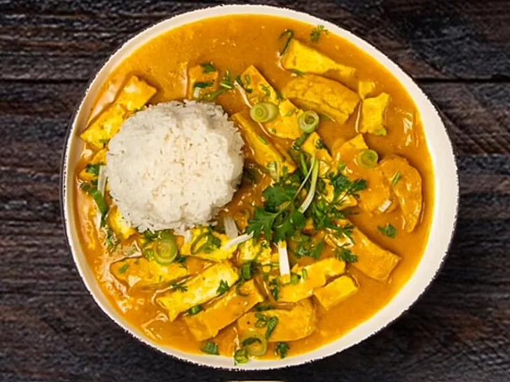 Tofu na kari