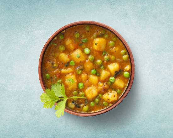 Simple Potato and Pea Curry