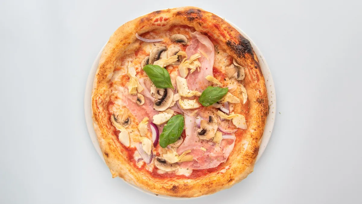 6. Capricciosa