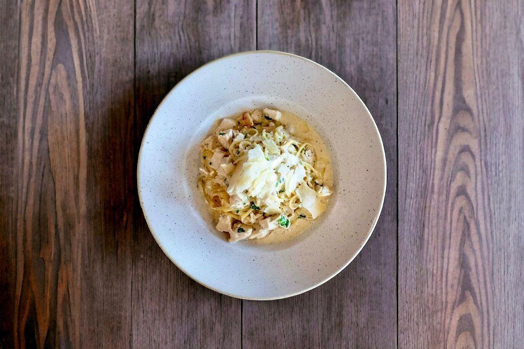 Alfredo Pasta with Chicken**