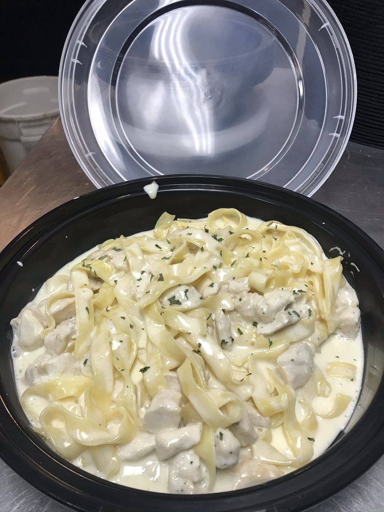 Fettuccine Alfredo