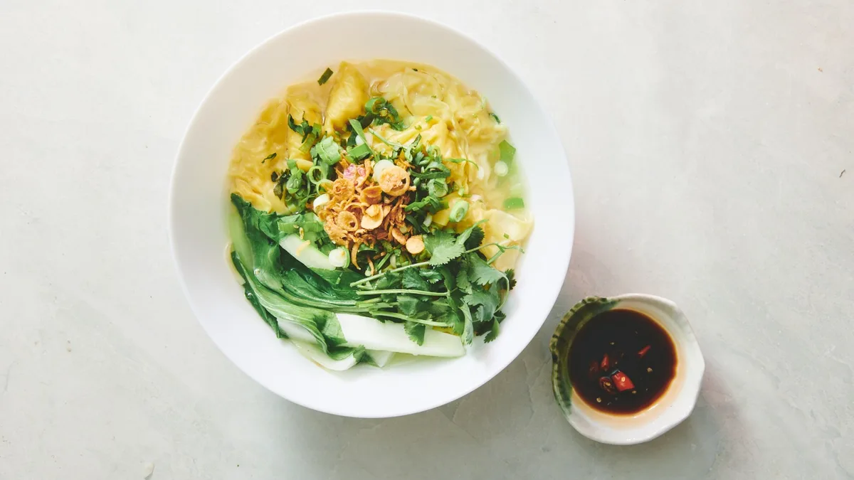 3. Mì Hoành Thánh