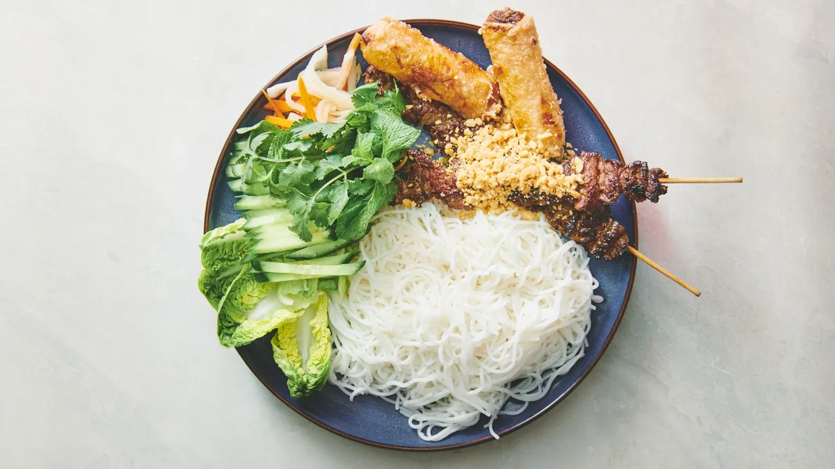 35,- Bún Thịt Nướng