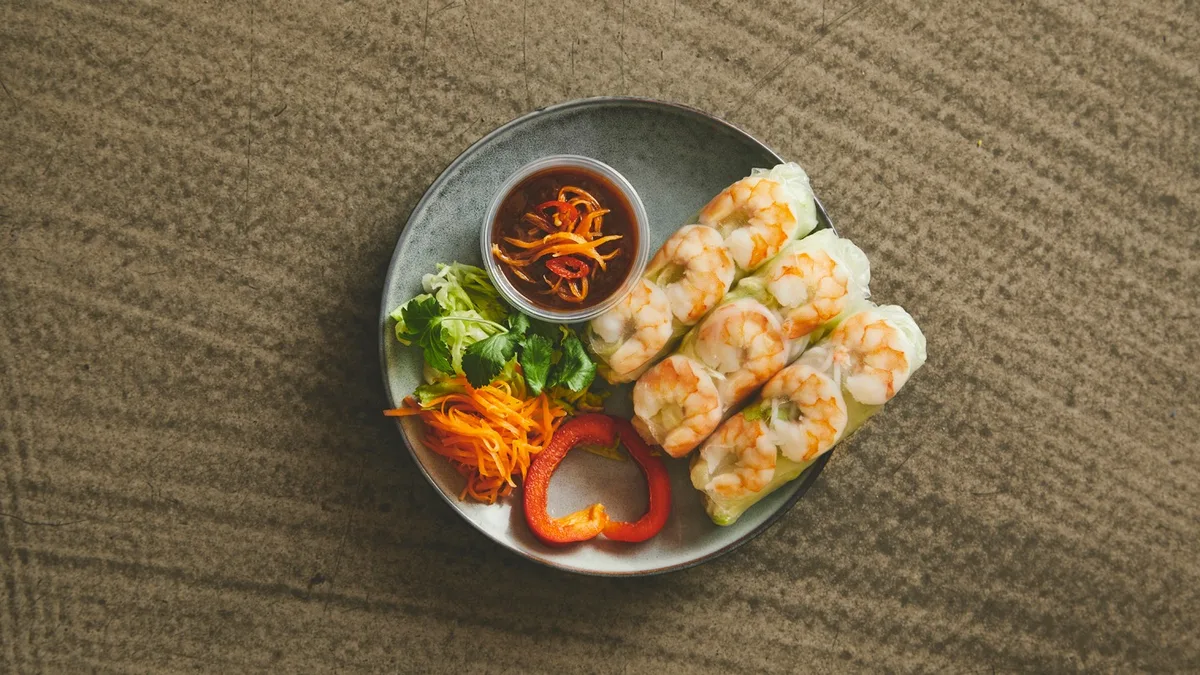 2. Vietnamesiske ruller med rejer (3 stk)