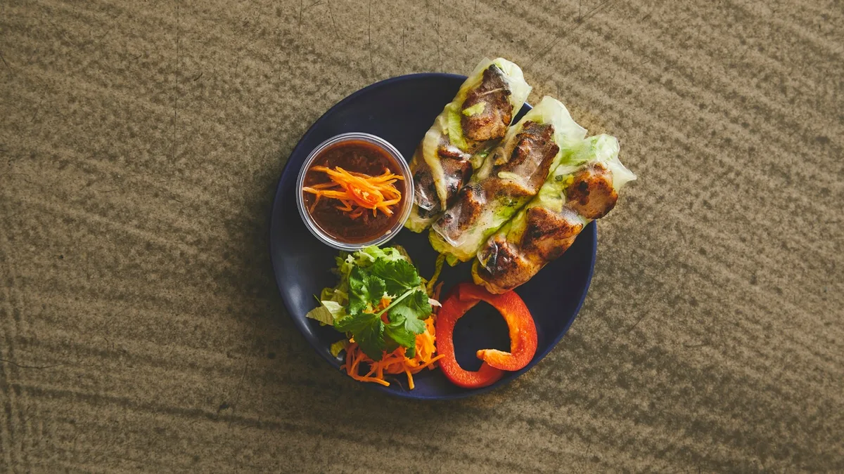 3. Vietnamesiske ruller med svinekød (3 stk)