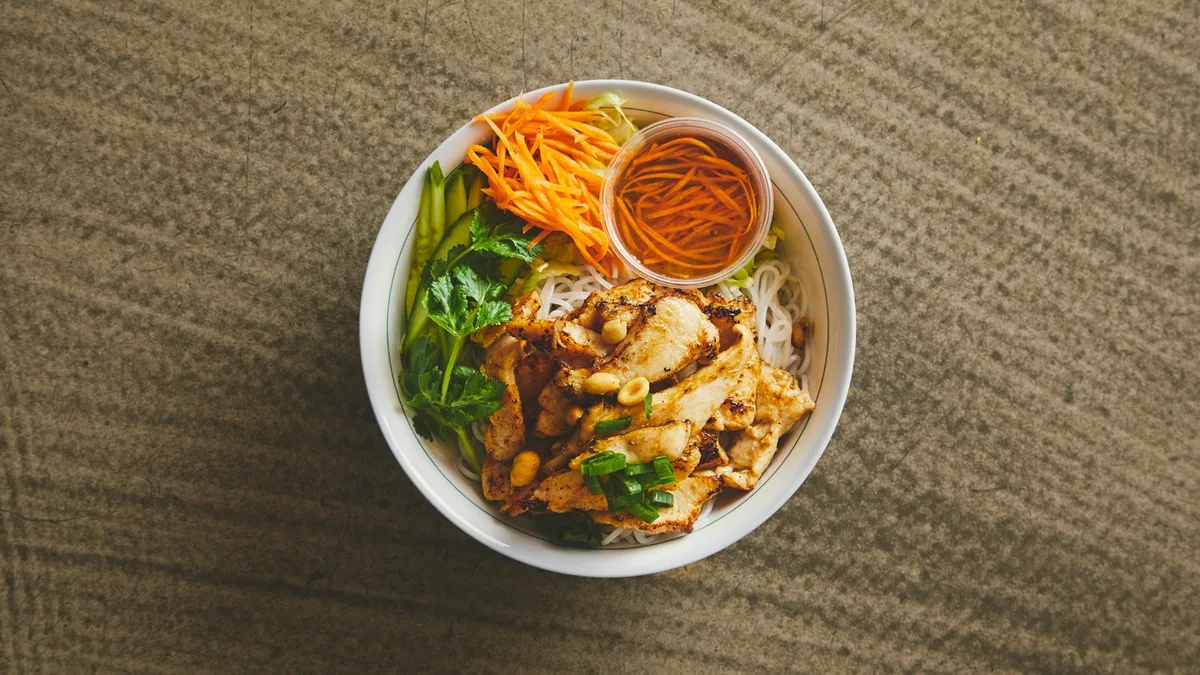 7. Bun thit nuong