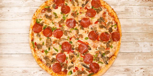 Deluxe Pizza