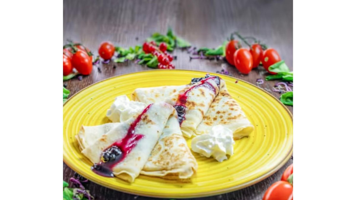 Clătite cu dulceață de afine