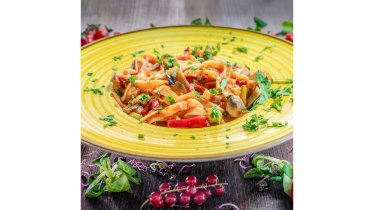 Tagliatelle cu vegetale