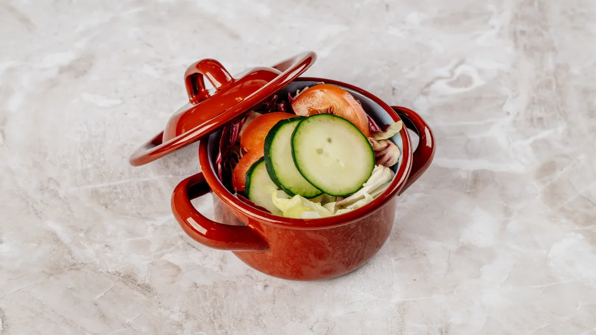 Solata porcija / Salad (slika je simbolična)