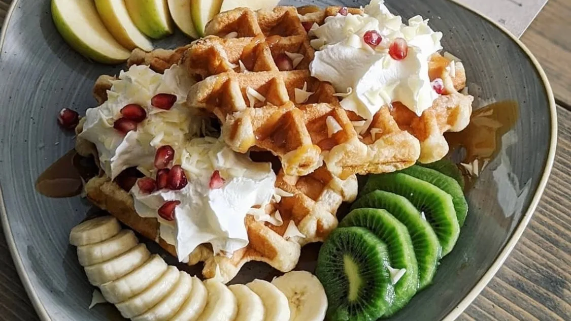 Waffles Mix Fruits