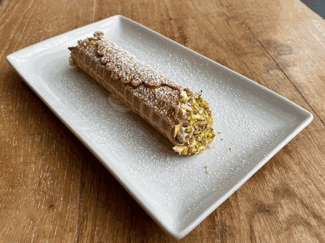 Lemon Pistachio Cannoli