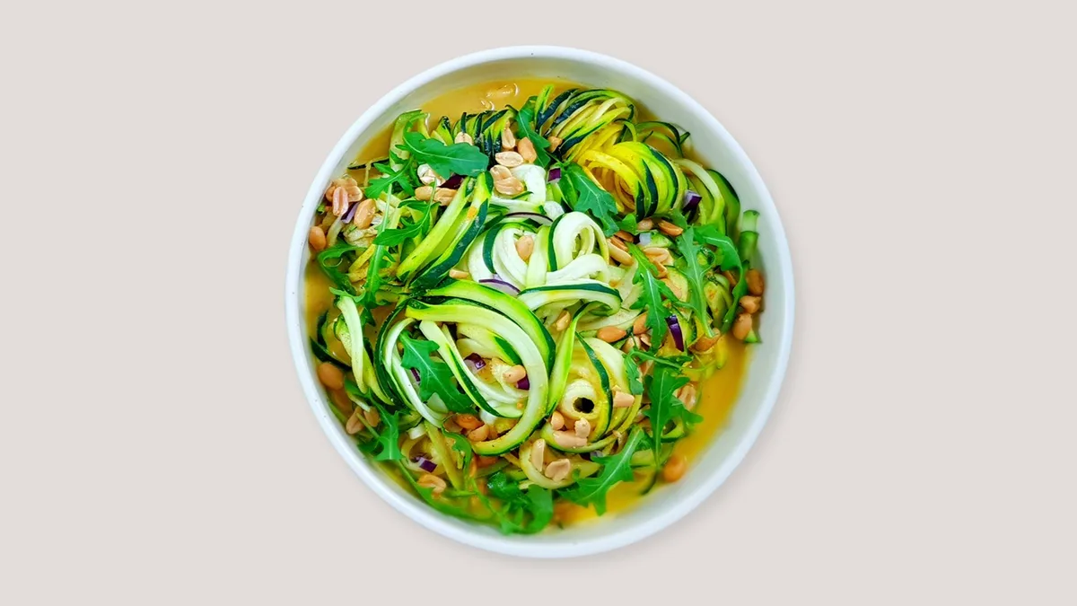 Low Carb Zoodles Erdnuss - Curry