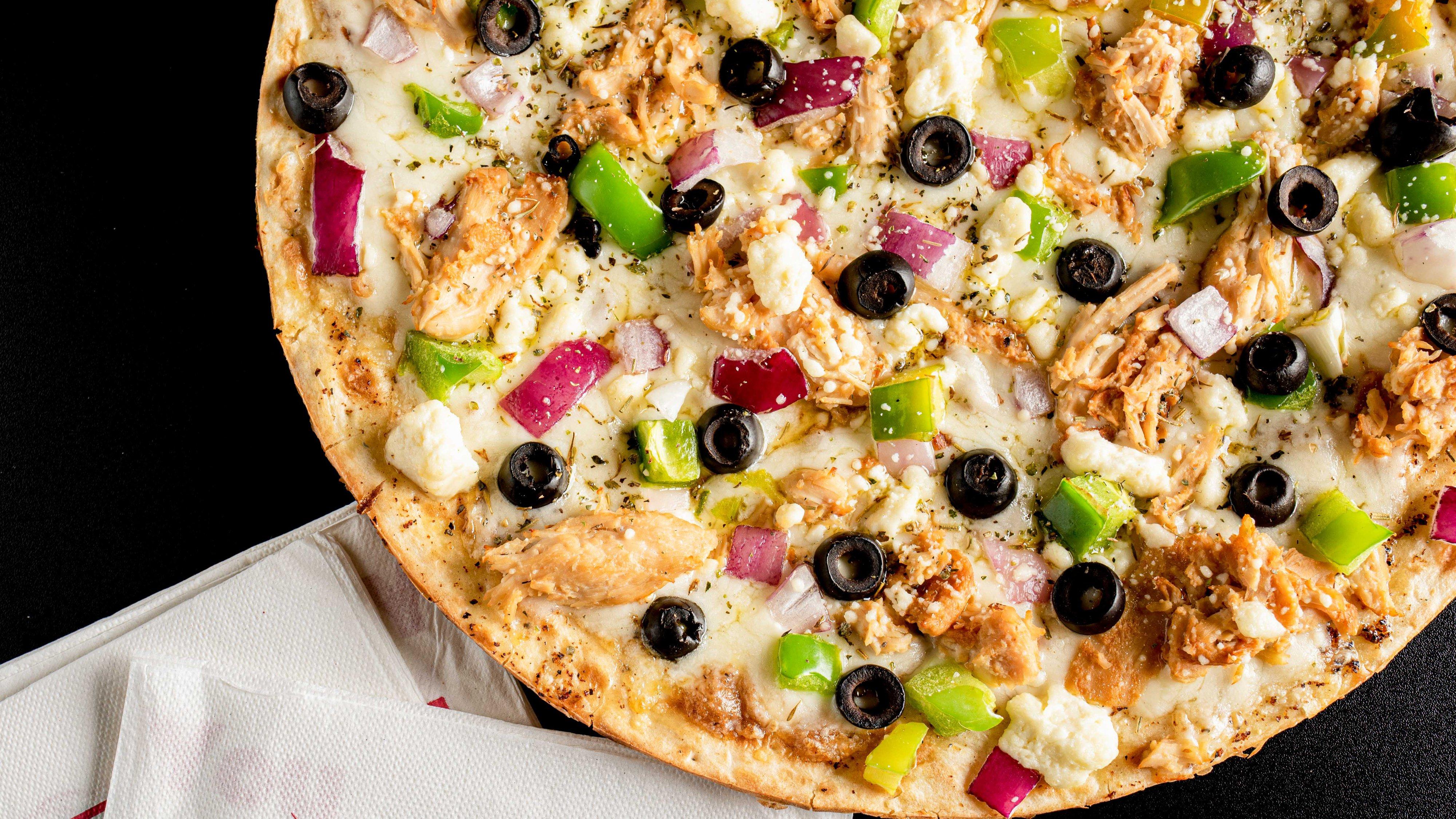 Mediterranean Pizza
