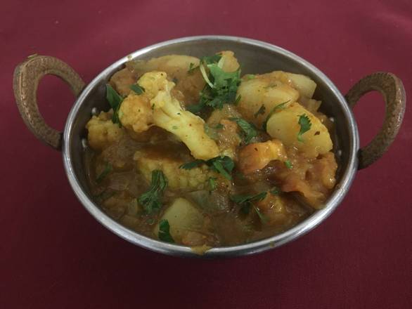 Aloo Gobhi (Vegetarian)