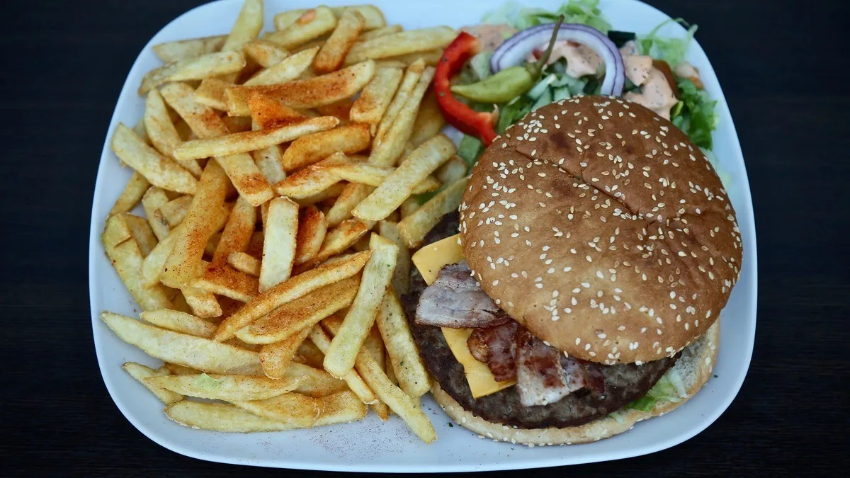 Bacon Cheeseburger Tallerken