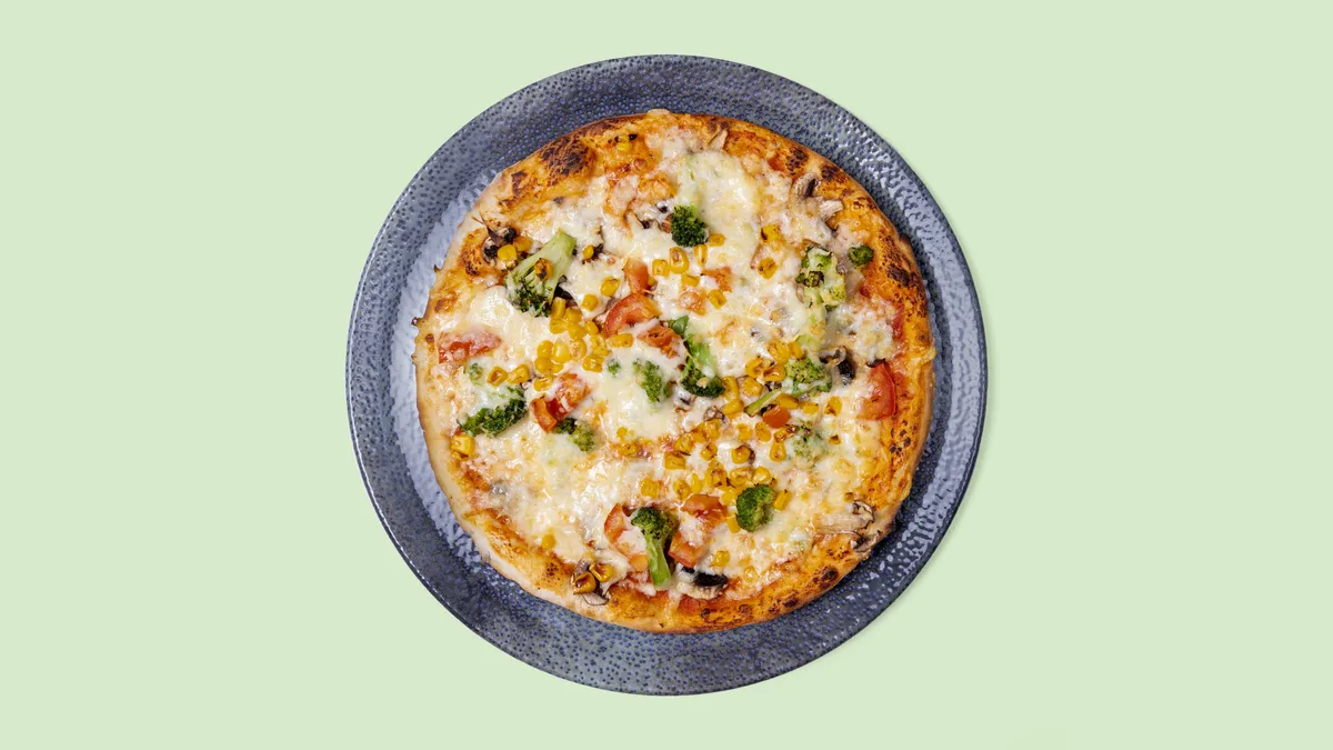 Family Pizza Green Meadow