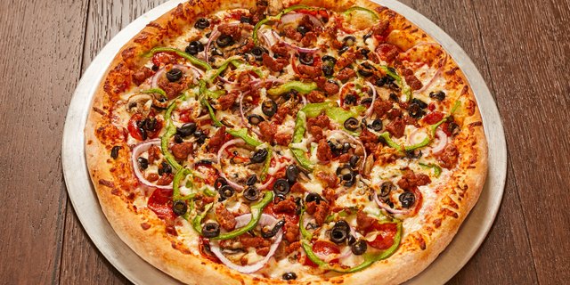 Gluten-Free Deluxe Pizza