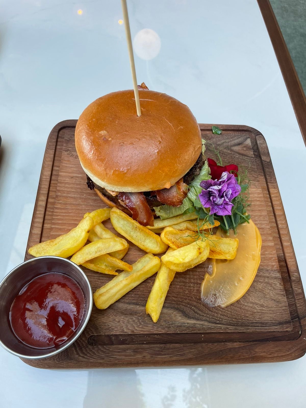 Juneći burger classic