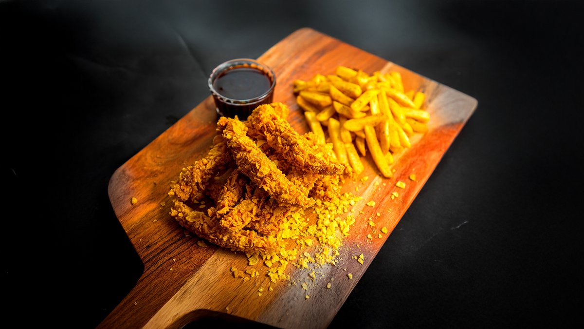 Crispy Chicken Bucket Combo Aprox. 3-4 pers.