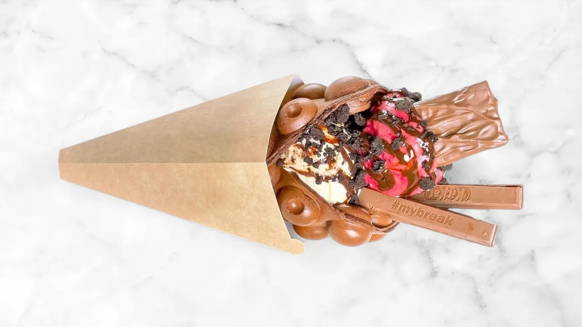 Special Edition Bubble Waffel - Kats Daim Kit.Kakao dej, Hindbær is and Vanilje Is