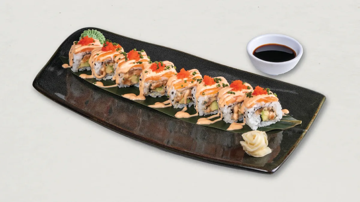 🆕 185. Salmon Signature Roll