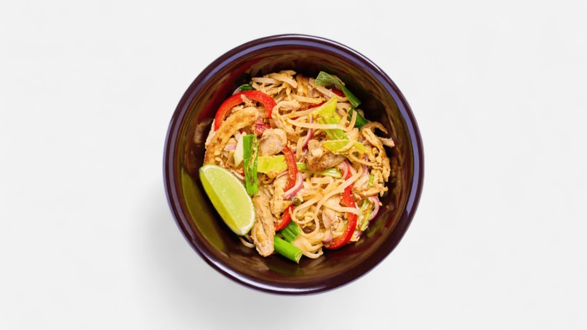 Mini chicken pad thai
