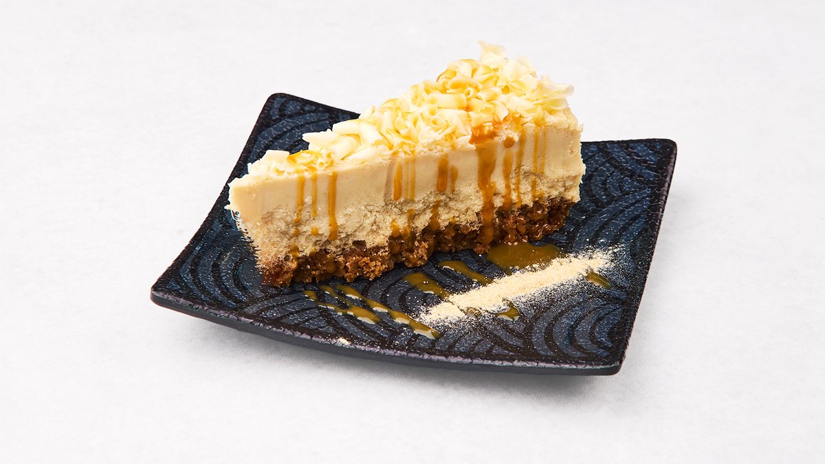 White chocolate and ginger cheesecake (v)