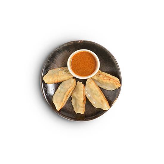 steamed chicken gyoza