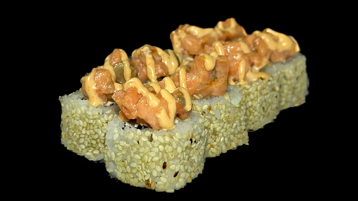 Roll Spicy Salmon Grill