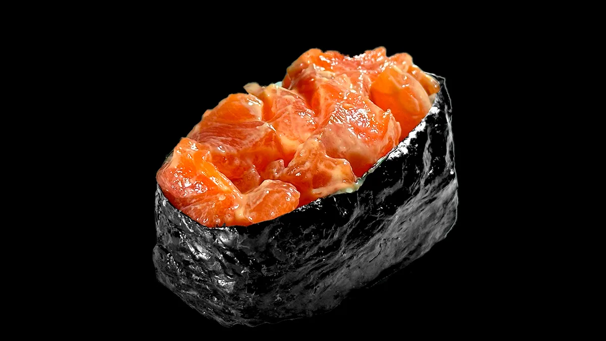 Spicy Salmon Gunkan