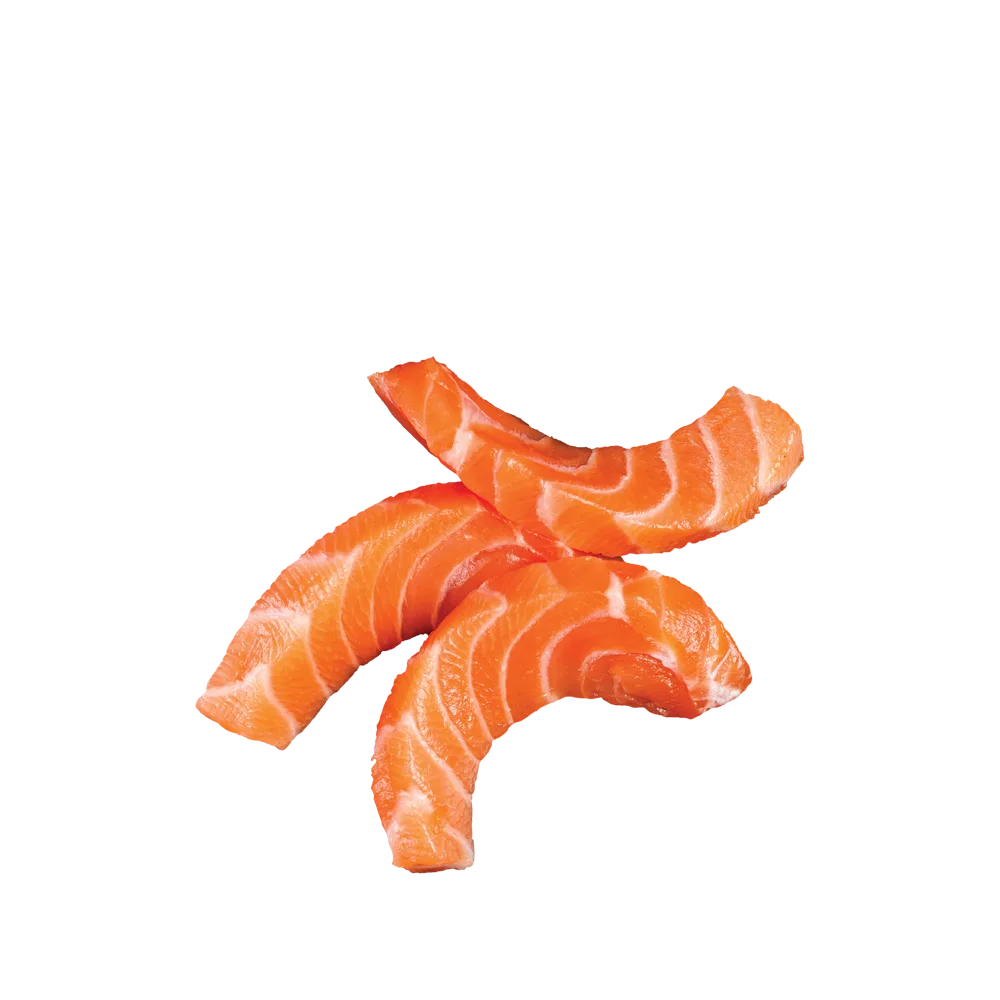 Lazac sashimi zöld saláta ágyon