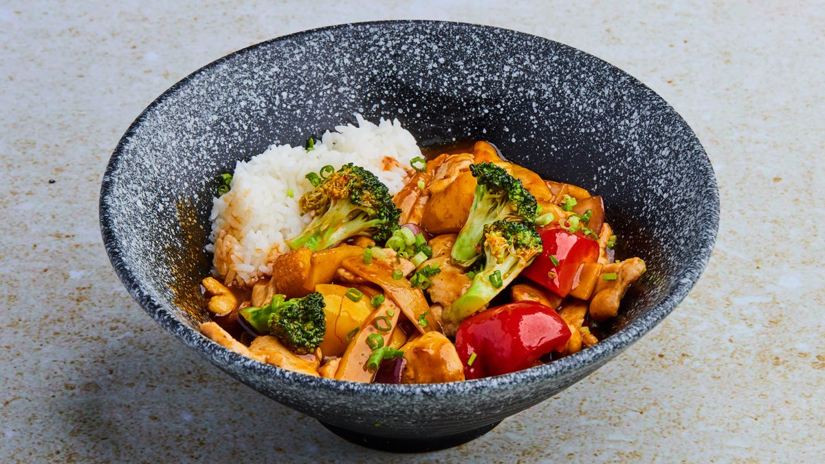 65. Chicken Wookie Wok Bowl