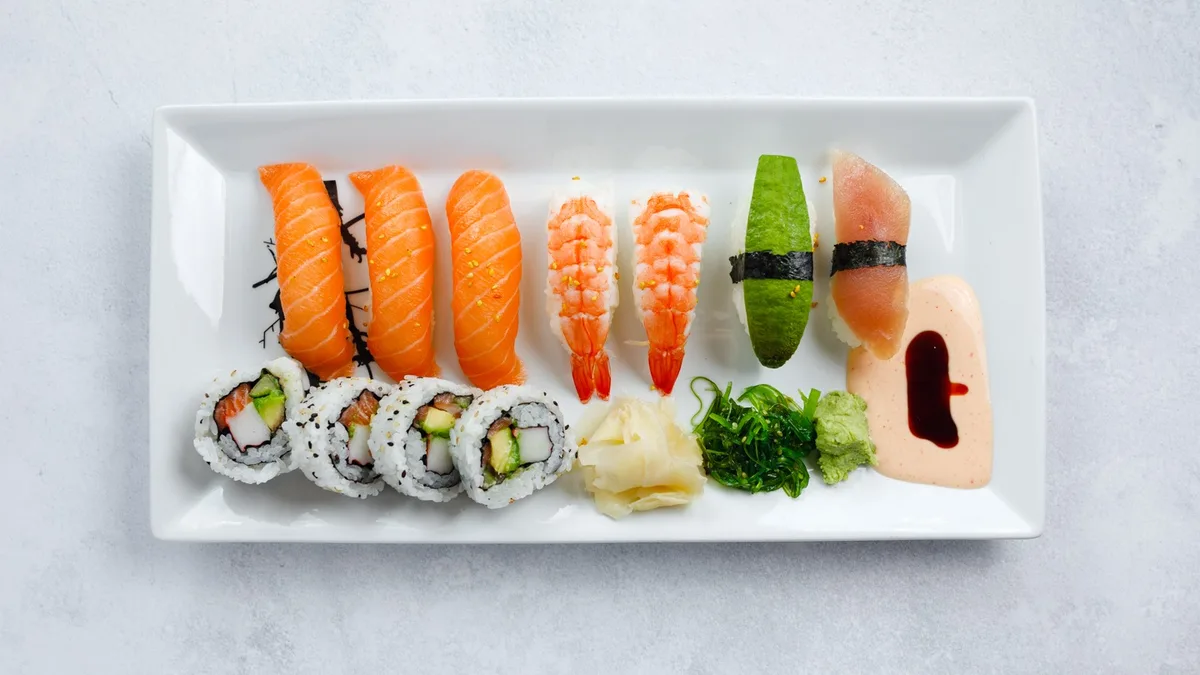 10. Sushi mellan (11 bitar)