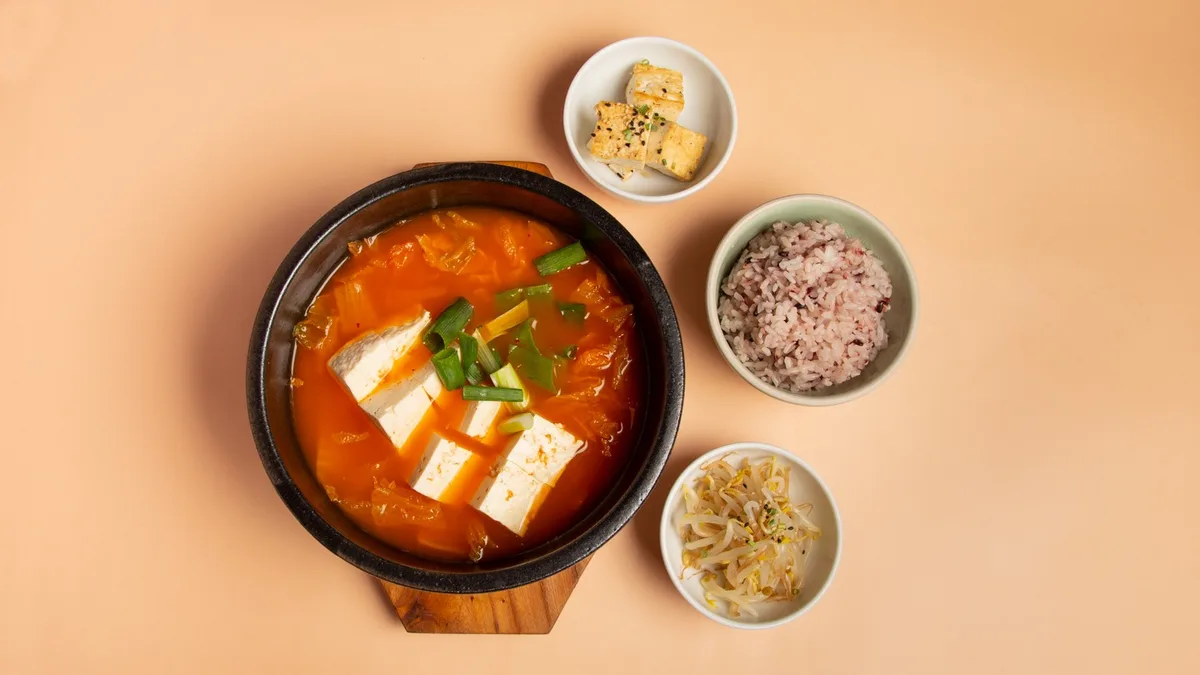 T1. Kimchi Tang