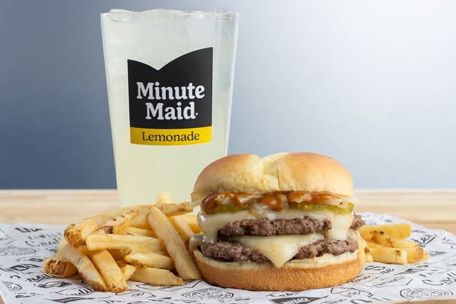 CRAFT YOUR OWN DOUBLE BURGER COCA-COLA COMBO