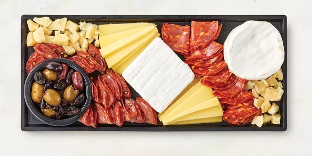 Gluten-Free Cheese and Charcuterie
