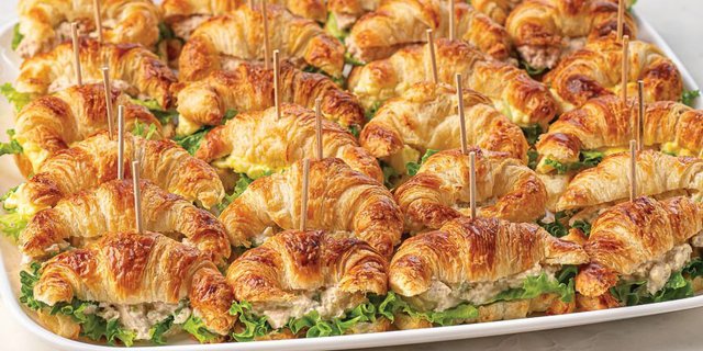 Mini Croissant Tray