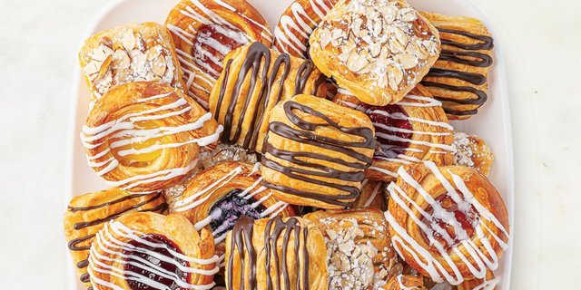 Petite Pastry Tray