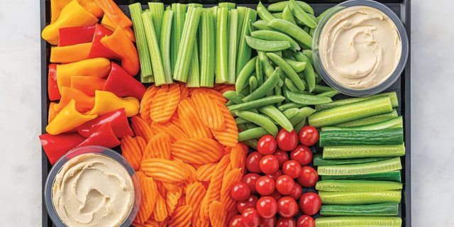 Premium Veggie Tray w/ Hummus