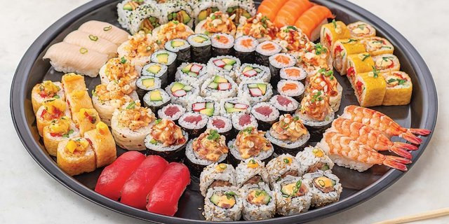 Sushi Sensation Tray Party (85 pieces)