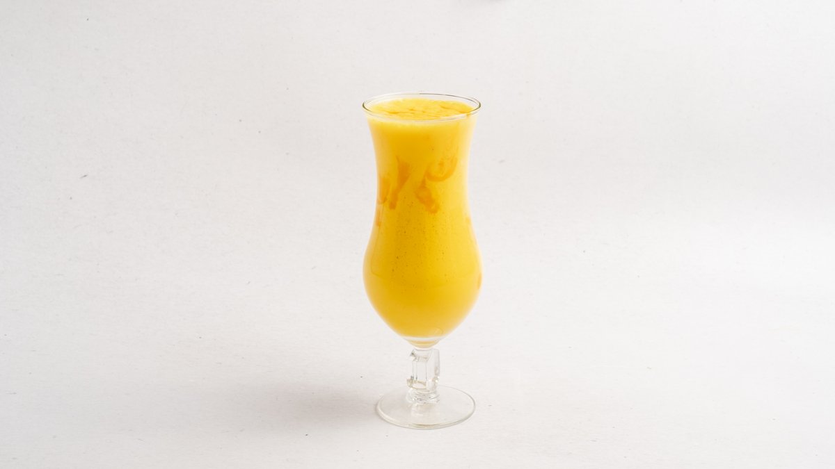 Mango lassi