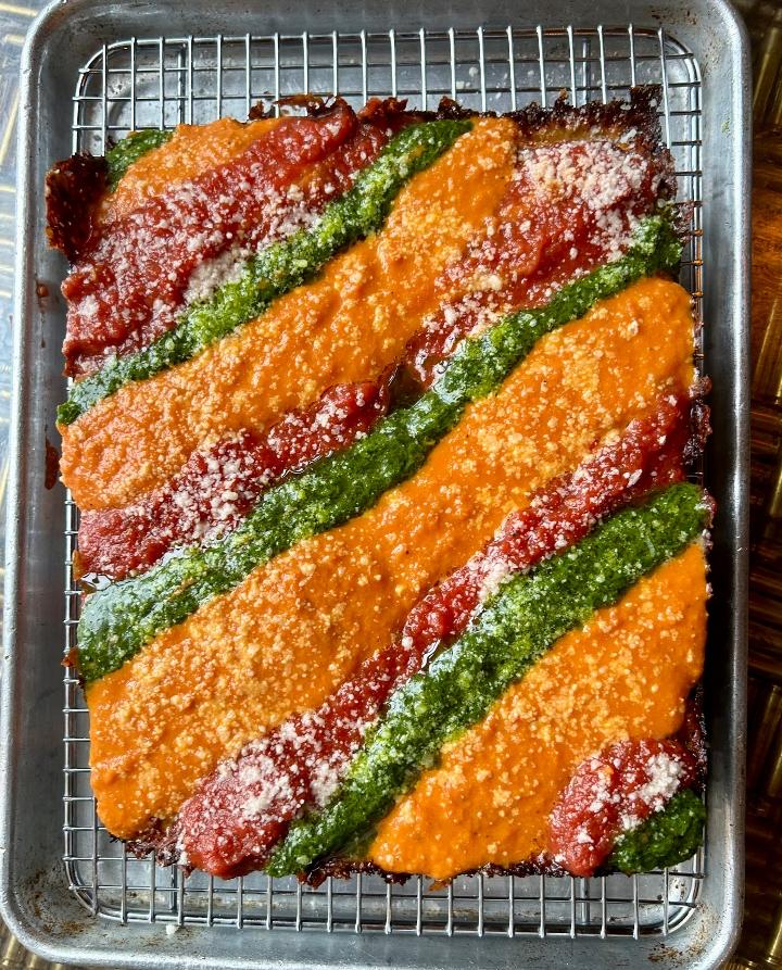 Ménage à Trois Pizza