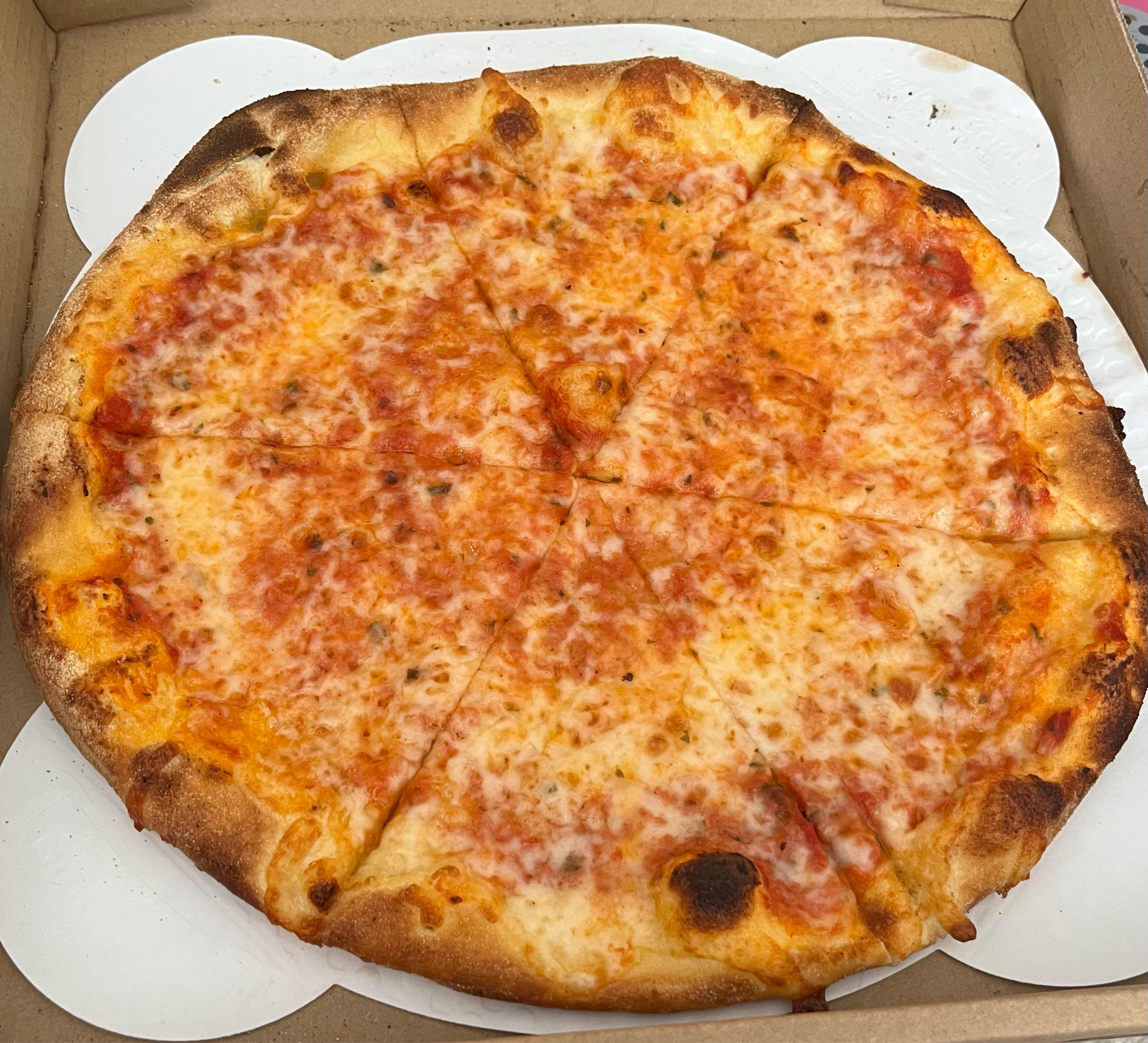 New Yorker Pizza - Medium