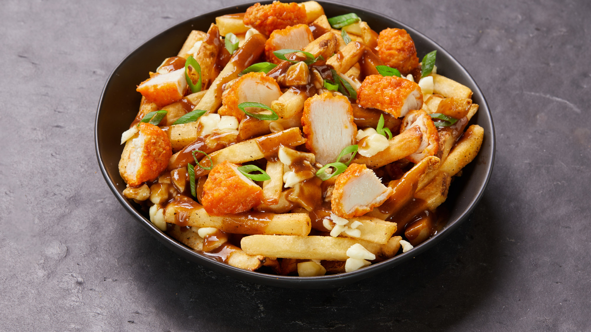 BONELESS CHICKEN POUTINE